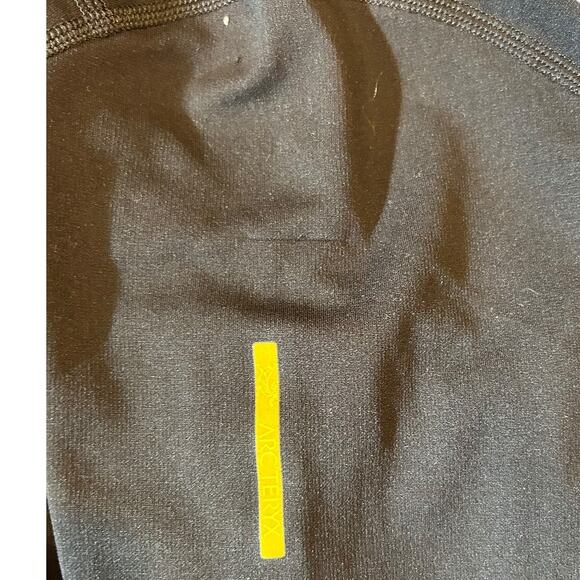Arc’teryk 1/4 Zip winter base layer Top Run ski sports Outdoors Women’s Small - Picture 8 of 8